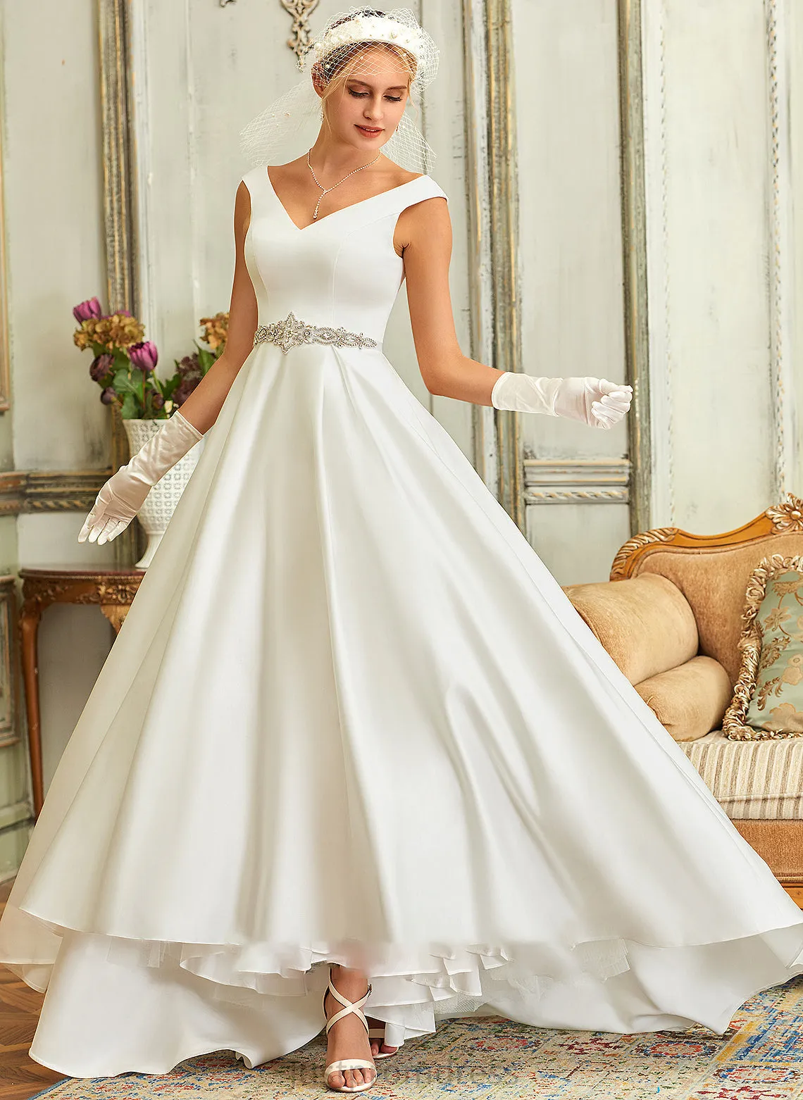 Asymmetrical Satin Yareli Wedding Ball-Gown/Princess Dress V-neck Pockets With Wedding Dresses