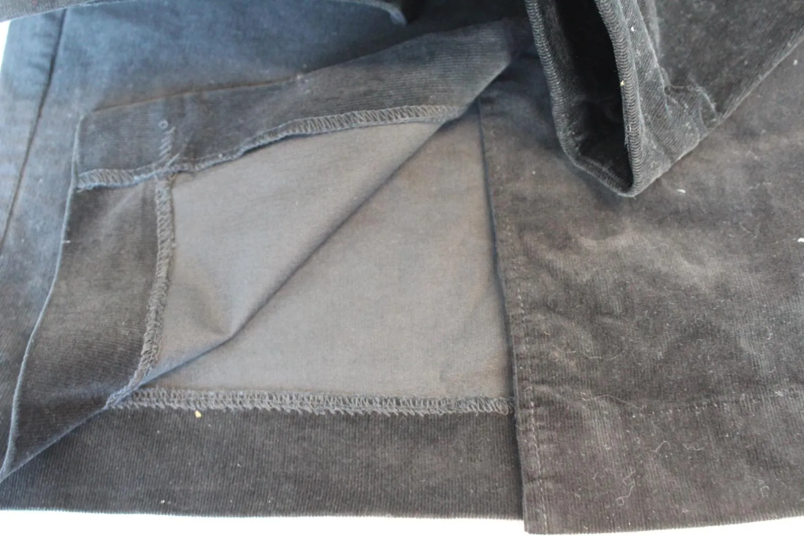 JOHN LEWIS Ladies Black Zip Stretch Cotton Straight Corduroy Skirt UK10 NEW