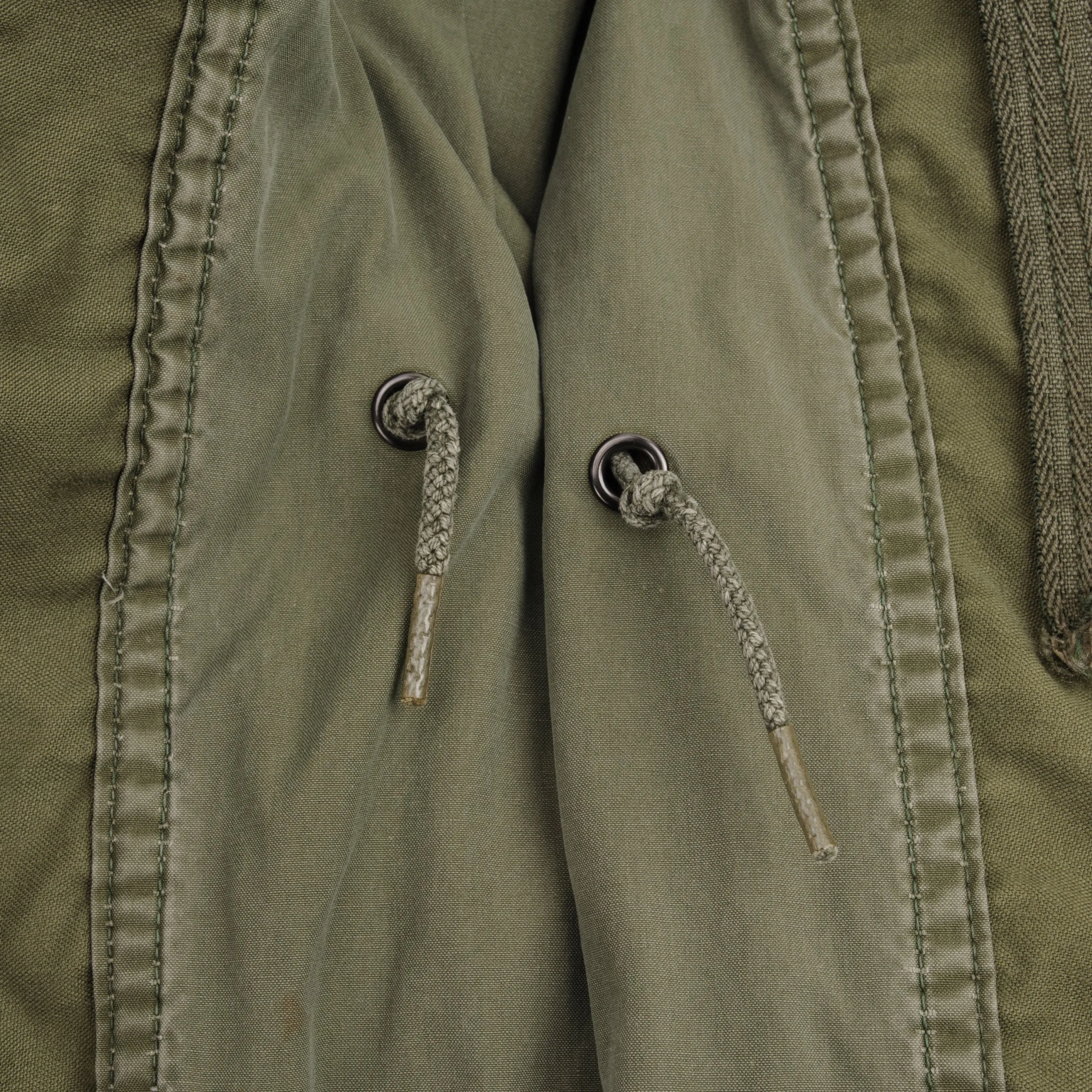 VINTAGE US ARMY M-1965 M65 FIELD JACKET 1973 VIETNAM WAR  SIZE SMALL REGULAR